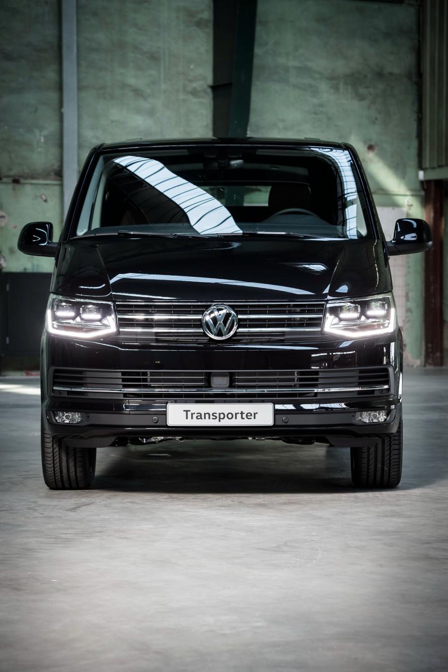  Volkswagen Transporter 70 Edition (T6) 2017 года  (фото 5 из 10)